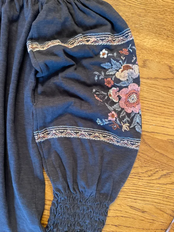 American Eagle Crop Shirt - Image 3