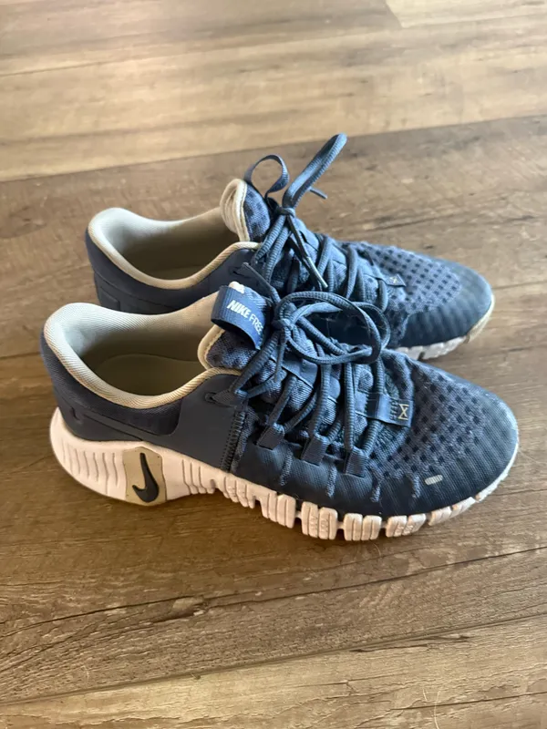 Women’s Nike Sneakers - Image 2