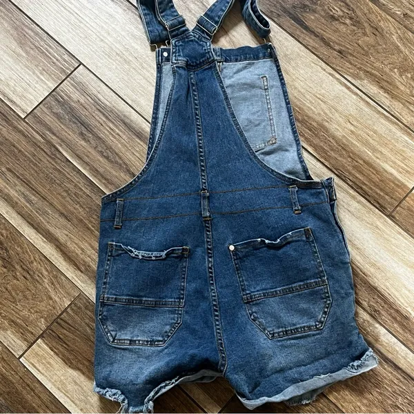 Love tree blue denim overall shorts - Image 5