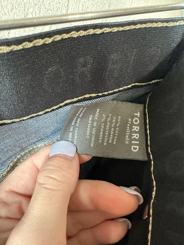 Torrid jeans size 16R - Image 3