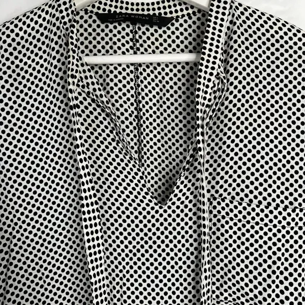 Zara Woman Size L Blouse Black Polka Dot Tie Neck Long Sleeve Flowy Long‎ Sleeve - Image 5