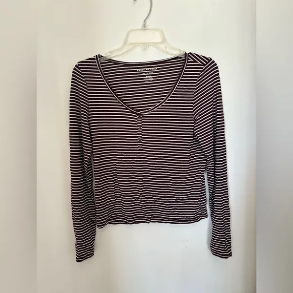 American Eagle Soft & Sexy Maroon Stripe Long Sleeve V Neck Top Medium - Image 5