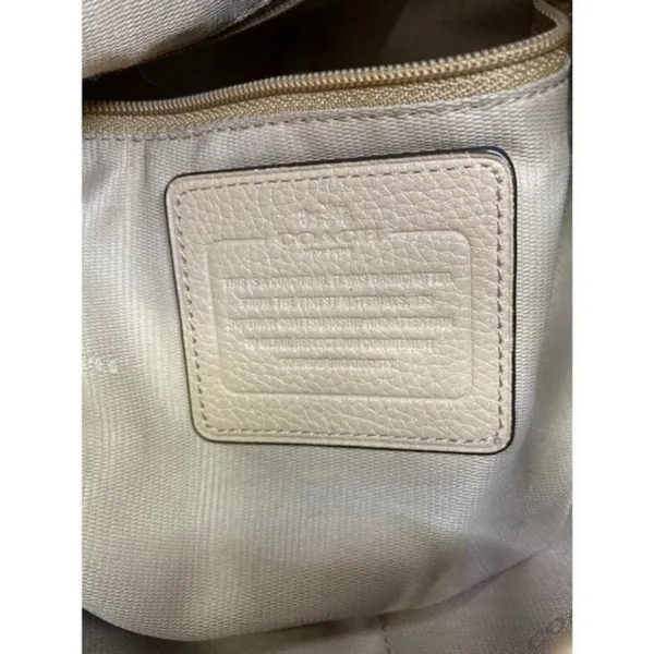 coach medium w adjustable strap tan leather cross - Image 11