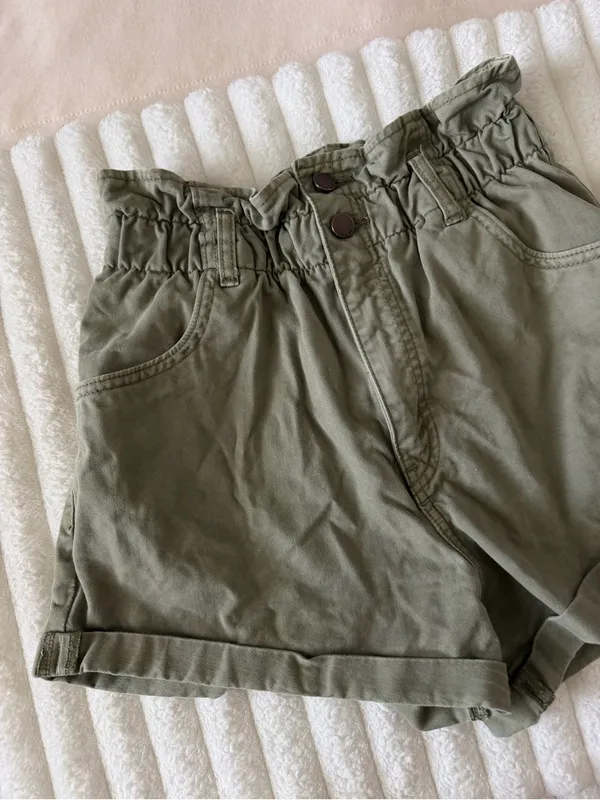 Abercrombie & Fitch Olive High-Waist Paperbag Shorts - Image 2