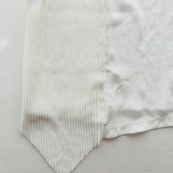 Lululemon LAB White Crinkle Sheer Tank Top Size 14 Avante Garde Casual - Image 2