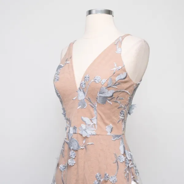 Dress the Population. Audrey Floral Midi Dress.‎ - Image 13