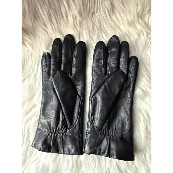Ladie’s Classic Black Leather Gloves Size Medium - Image 6