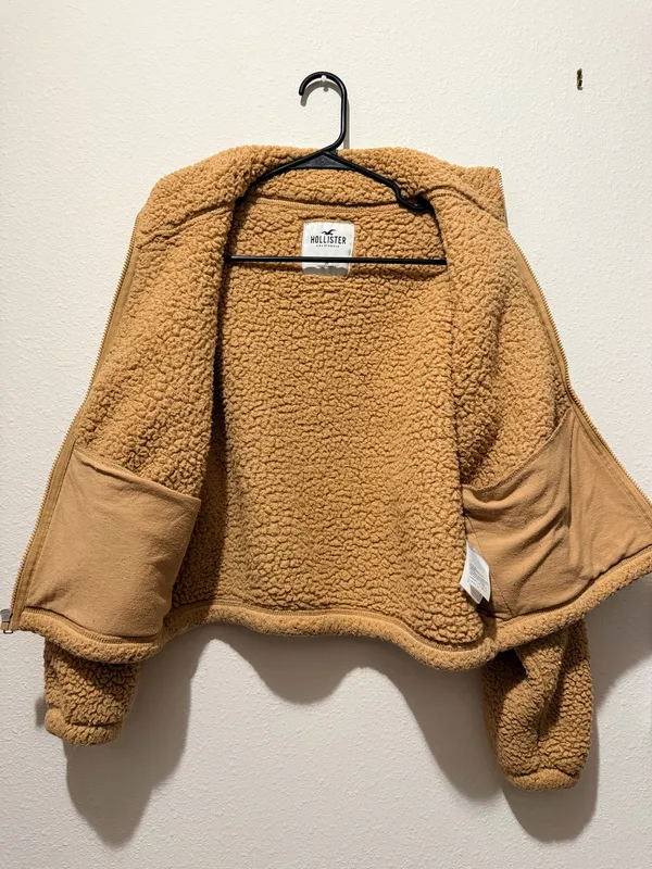 Hollister Sherpa Jacket - Image 3