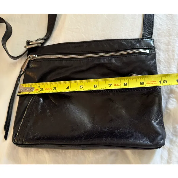 HOBO International Black Leather Crossbody Bag Multi Pocket Zip Organizer Purse - Image 4