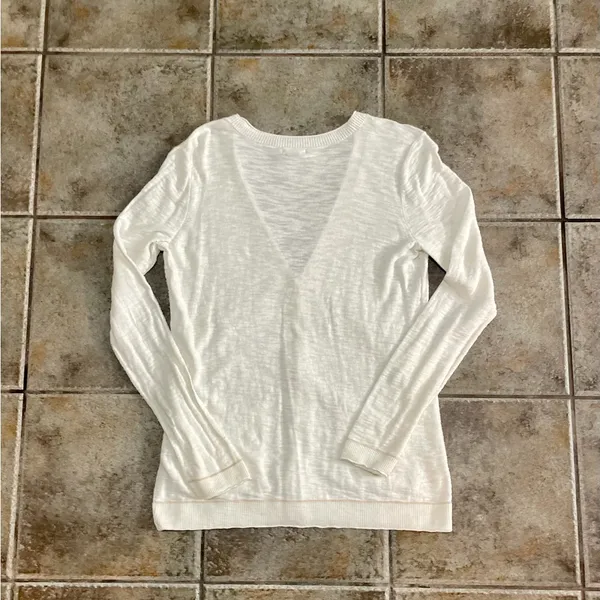 Eddie Bauer White Five Button Cardigan Sweater w/Two Front Pockets Sz M - Image 4