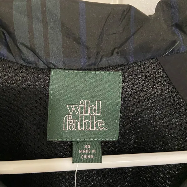 NEW Wild Fable women’s black green plaid zip windbreaker bomber jacket‎ XS - Image 4