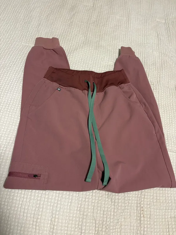 FIGS Mineral Mauve Joggers - Image 4