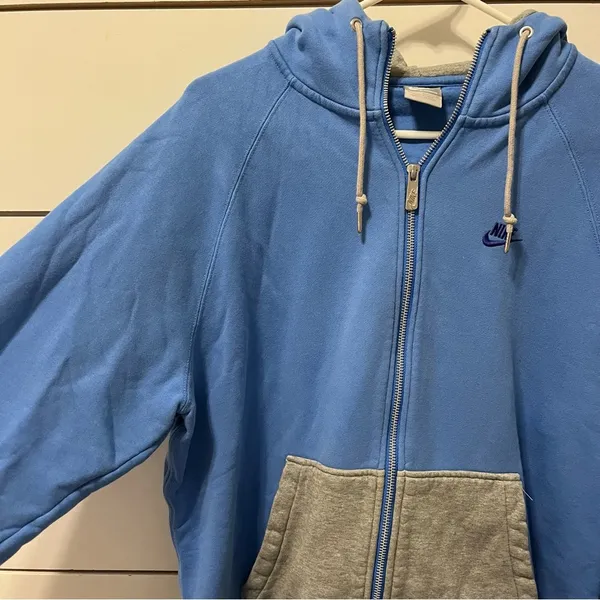 Vintage Nike Blue Colorblock Sweatshirt - Image 6