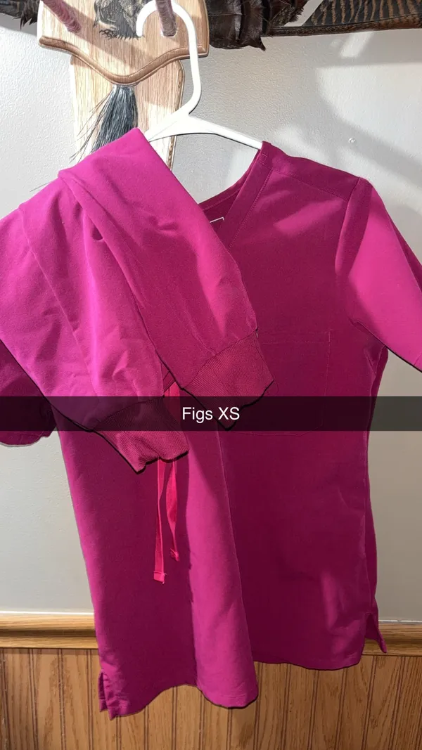 FIGS XS Scrubs Set - Image 2