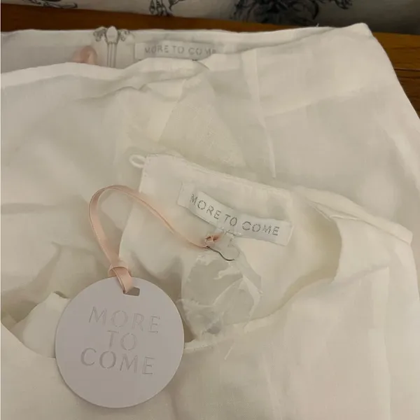 More to come linen top White - Image 4