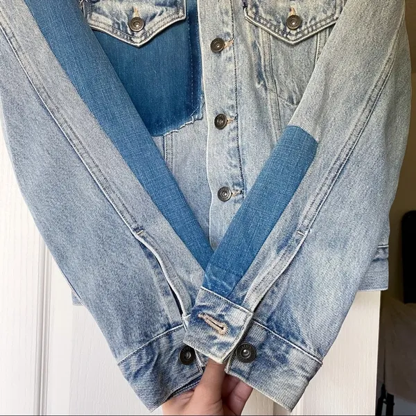 Levi’s BF Patched Trucker Jacket‎ XS - Image 3
