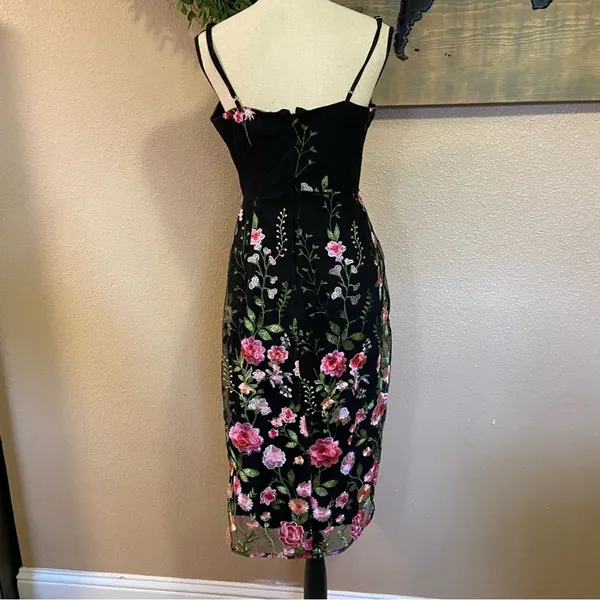 NWOT Lulus Blooming For Love Black Floral Embroidered Midi Dress - Image 11