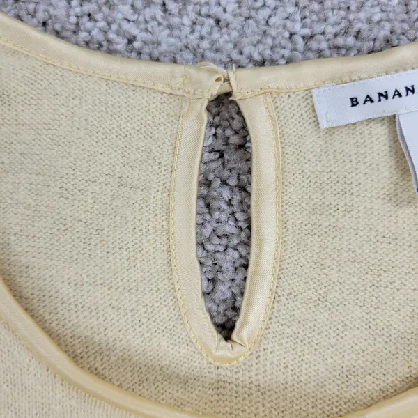 Banana Republic Sweater Vest Womens S Yellow Wool Angora Blend Flower Detail‎ - Image 7