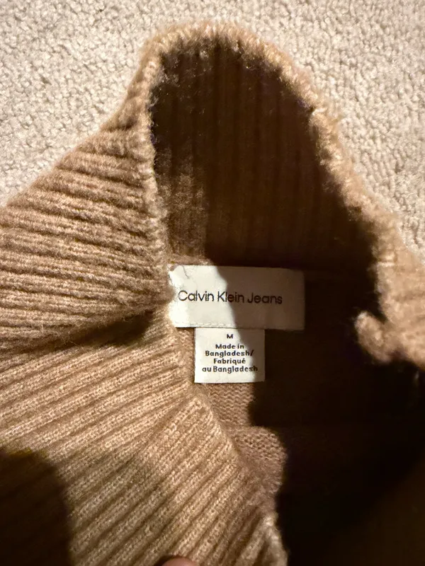Calvin Klein Jeans Brown Turtleneck Sweater – Size Medium - Image 3