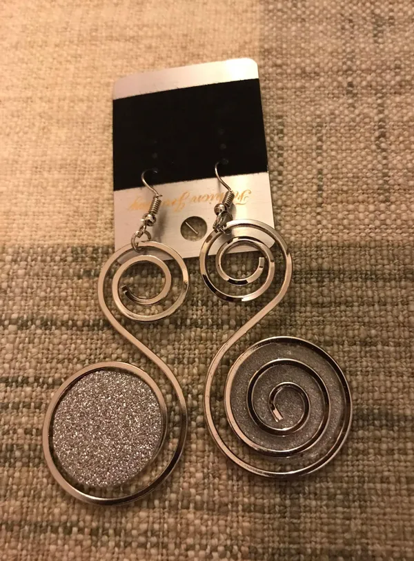 Women’s Silver Earrings - Image 3