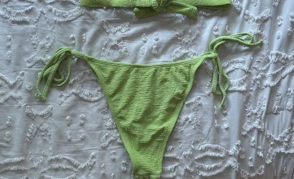 Nordstrom SIZE 6 LIME GREEN BIKINI SET TOP AND BOTTOM - Image 4