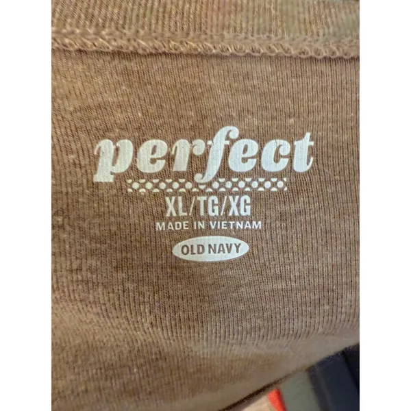 Old Navy Tan Tshirt‎ Women's L - Image 2