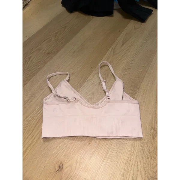 Lululemon tan sports bra - Image 2