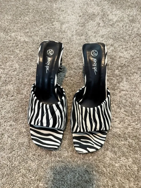 Zebra Print Mules size 9  - Image 2