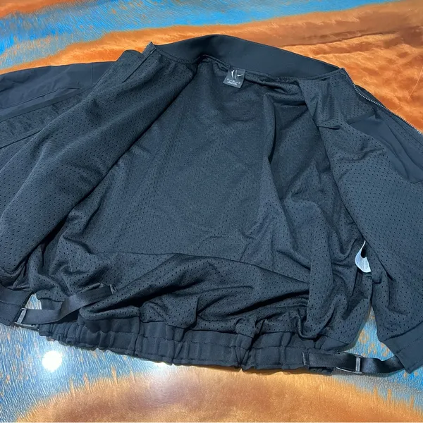 Nike WNBA CT Sun Black Full zip jacket size medium orange embroidered logo - Image 6