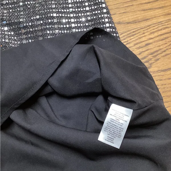 Chelsea28 Black mirrored spaghetti strap top. Size Medium. - Image 10