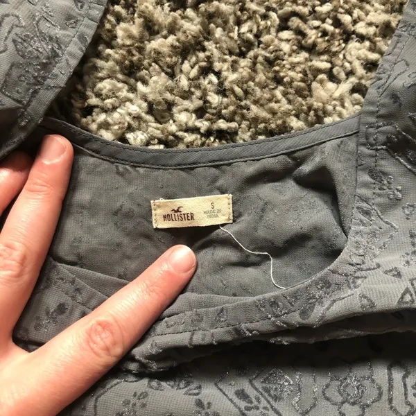 Cropped Tank Top - Image 4