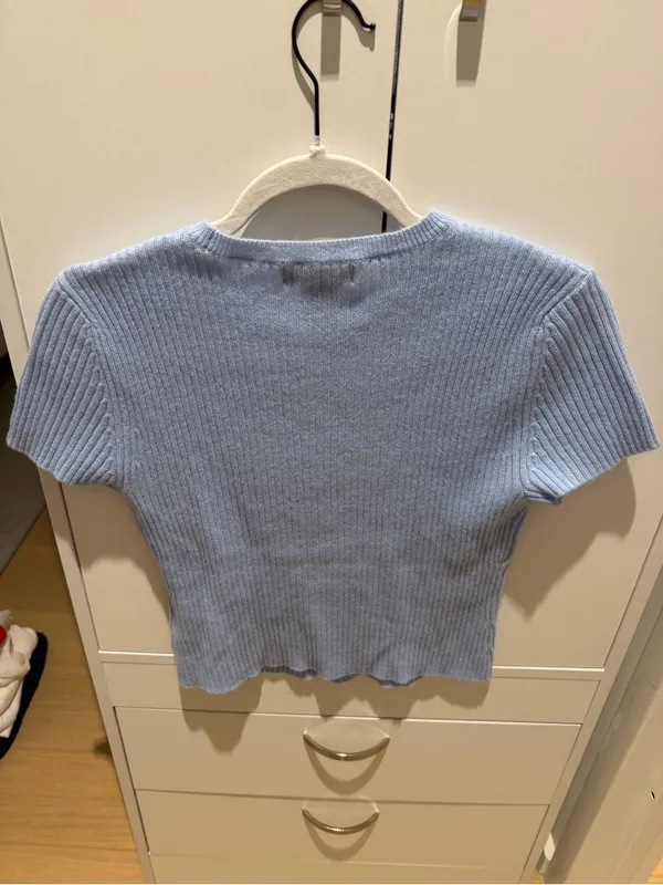 House of Harlow 1960 Light Blue Crew Neck Sweater - Image 6