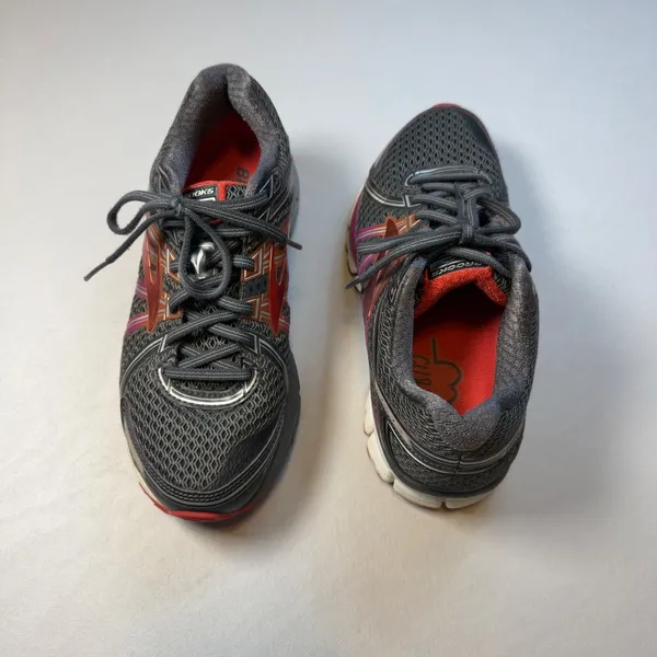 Brooks Adrenaline GTS 17 Women 8 Athleisure Sneaker Running Walking EUC Shoe Gym - Image 3
