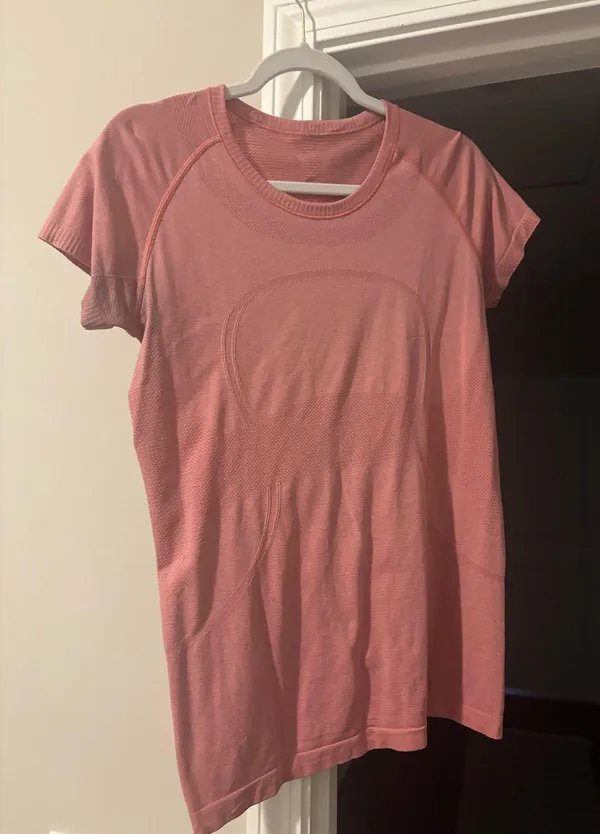 Lululemon Swiftly Short Sleeve - Image 2