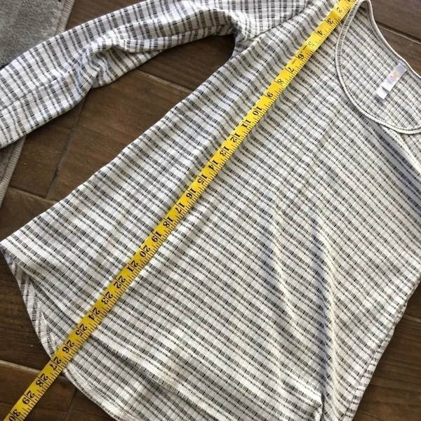 Striped Tunic top Lularoe Size‎ Medium - Image 8