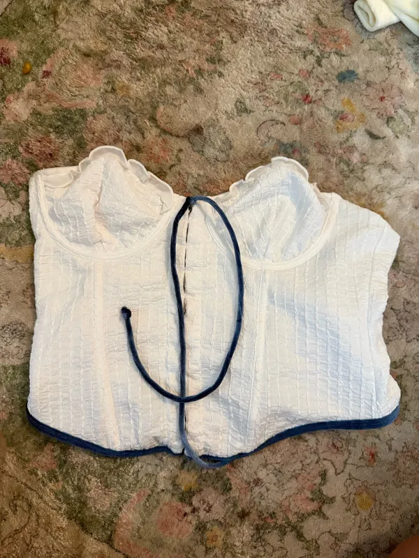 White fox corset top - Image 3