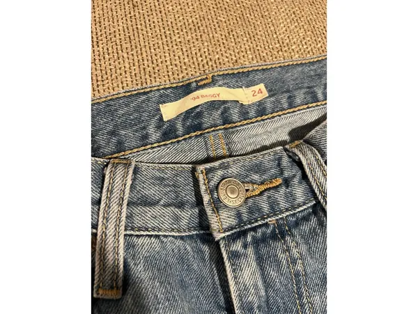 Levi’s 94’ Baggy Jeans - Image 3