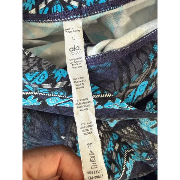 Alo Yoga Womens Blue Geometric Chevron Print Activewear Leggings Size L 3678 - Image 6