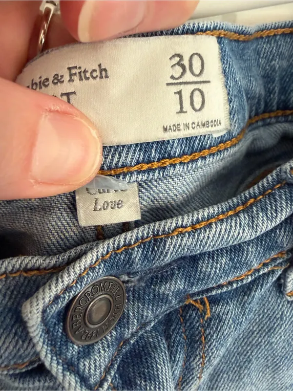 Abercrombie Curve Love High Rise Dad Shorts Distressed Denim 30/10 - Image 3