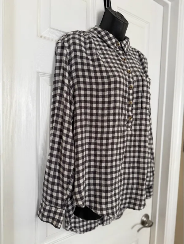 Anthropologie black and white gingham button front shirt - Image 9