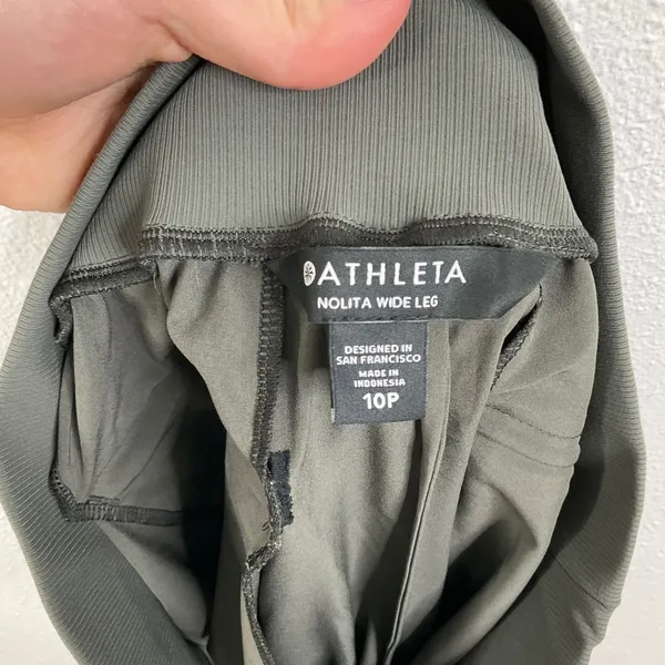 Athleta Nolita Wide Leg‎ in Mountain Olive Size 10 Petite - Image 4