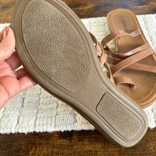 Soda Strappy Flat Sandals Size 10 Tan Brown Toe‎ Loop Slip On Boho Summer Shoes - Image 6