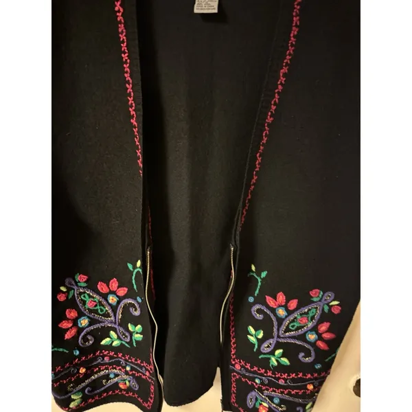 Vntg Napa Valley‎ 100% Wool Embroidered Zip Cardigan Size M - Image 3