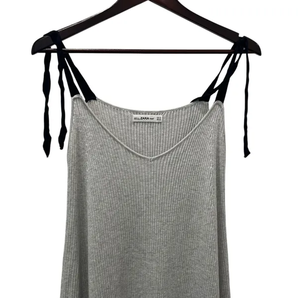 Zara Gray Ribbed Knit Dress V Neck Size Medium - Image 2