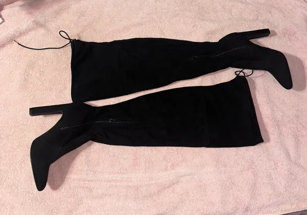 Black suede thigh-high boots  - Image 7