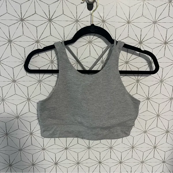 (2) Bundle Vuori Strappy Back Sports Bras - Image 5