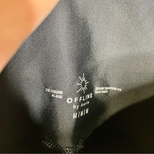Offline by Aerie black 7/8 leggings hi-rise‎ size medium - Image 2