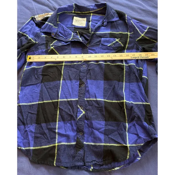 Arizona Jean Co Blue Black Plaid Sequin Back Button Down Flannel Shirt Large - Image 6
