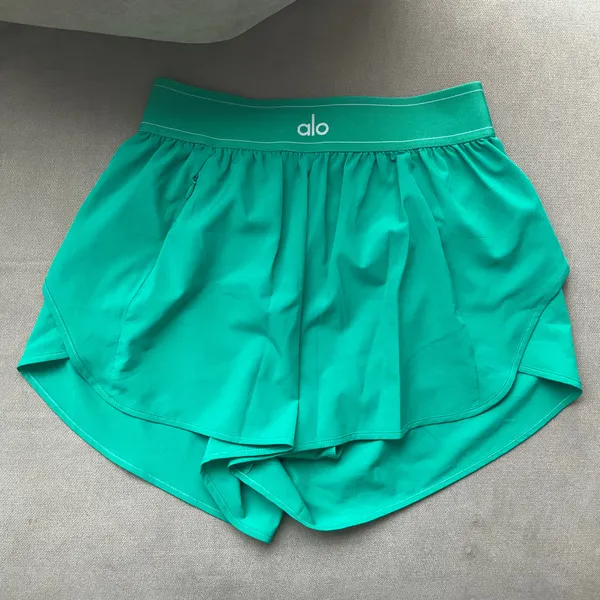 Alo Yoga Match Point Short Spruce Green S - Image 2