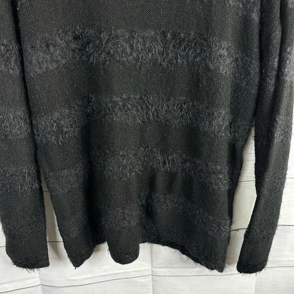 Joseph A Womens size Large Black Knit Eyelash Mixed Media Sweater - Image 4